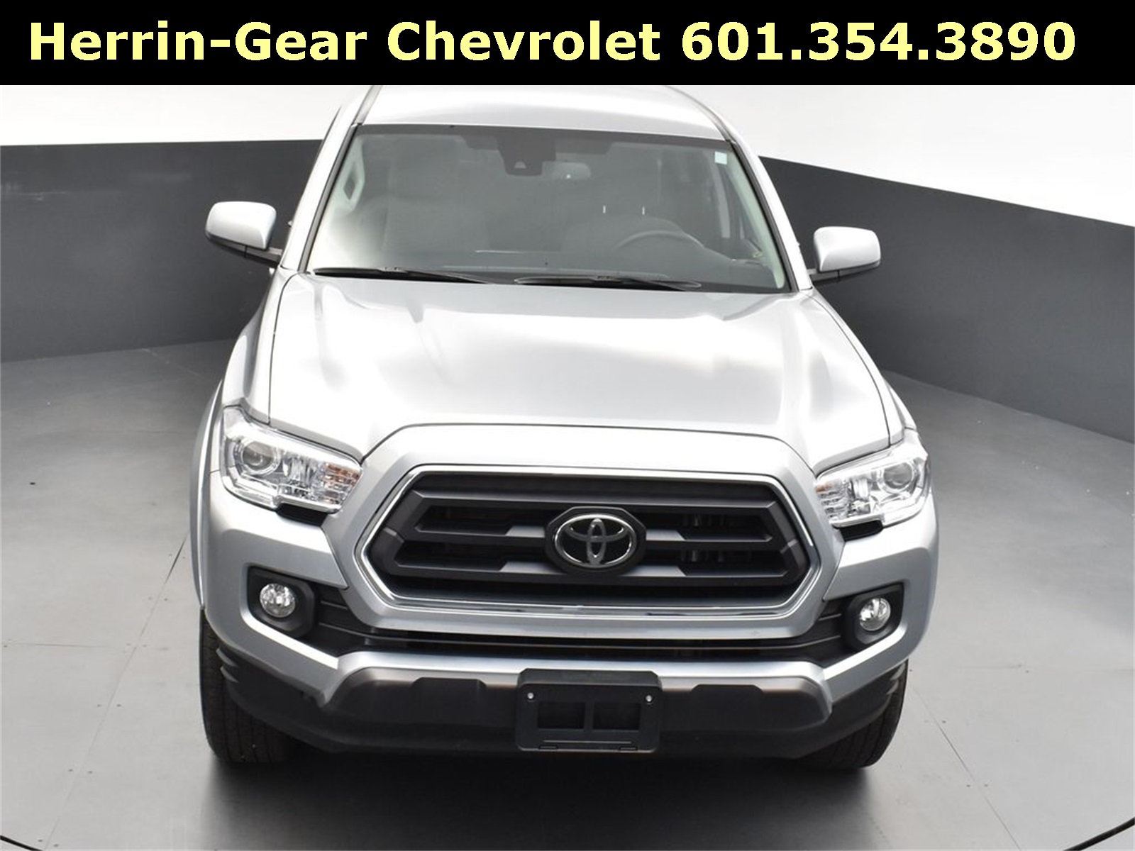 2023 Toyota Tacoma SR5 photo 34