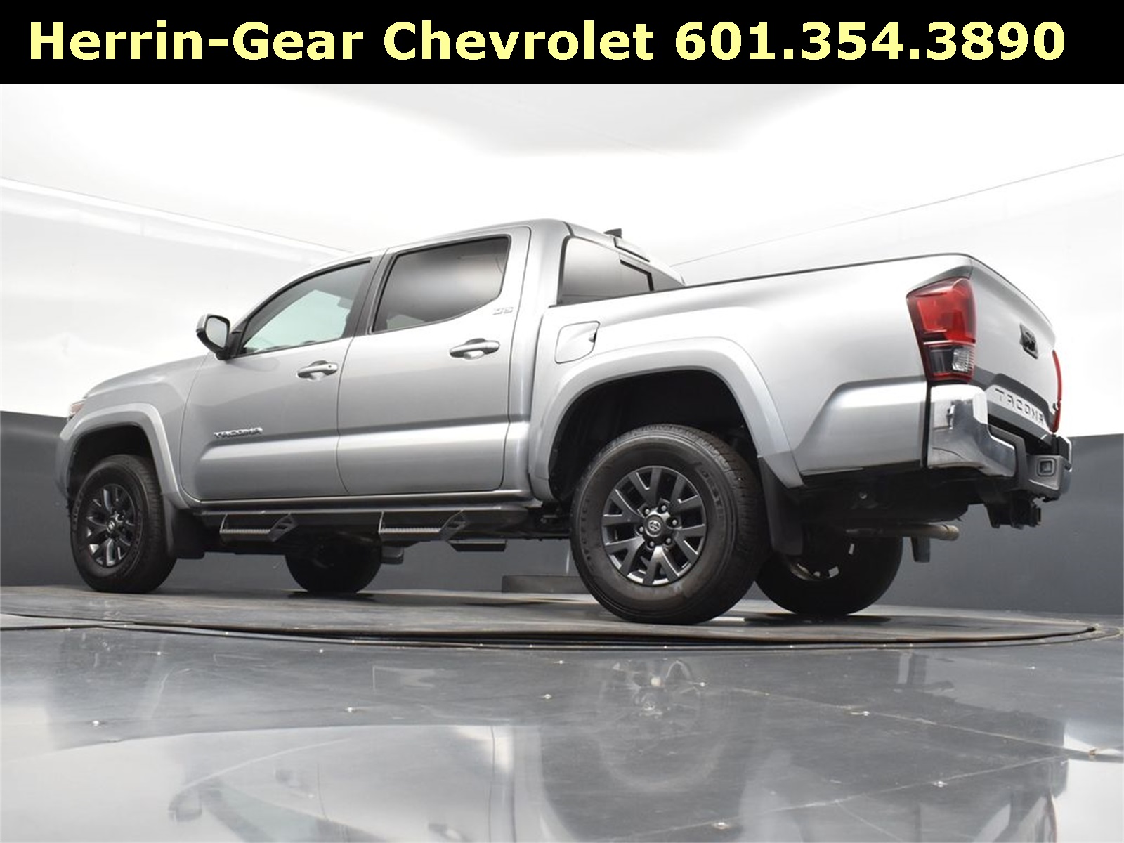 2023 Toyota Tacoma SR5 photo 37