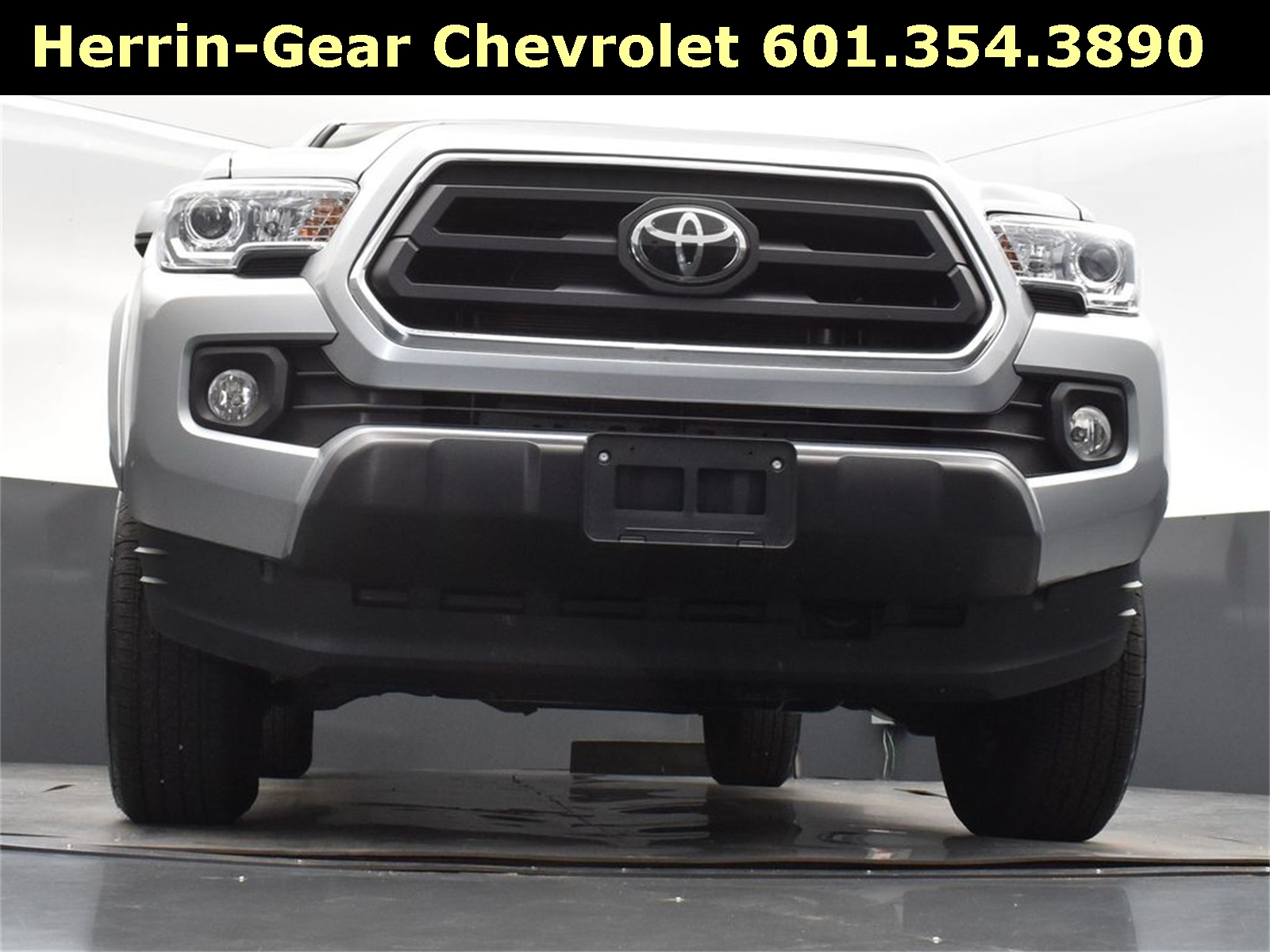 2023 Toyota Tacoma SR5 photo 42