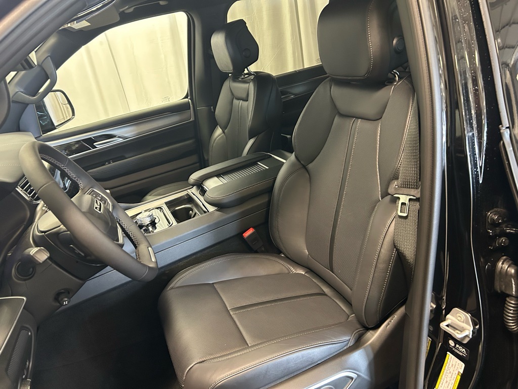 new 2026 Jeep Grand Wagoneer car, priced at $82,530