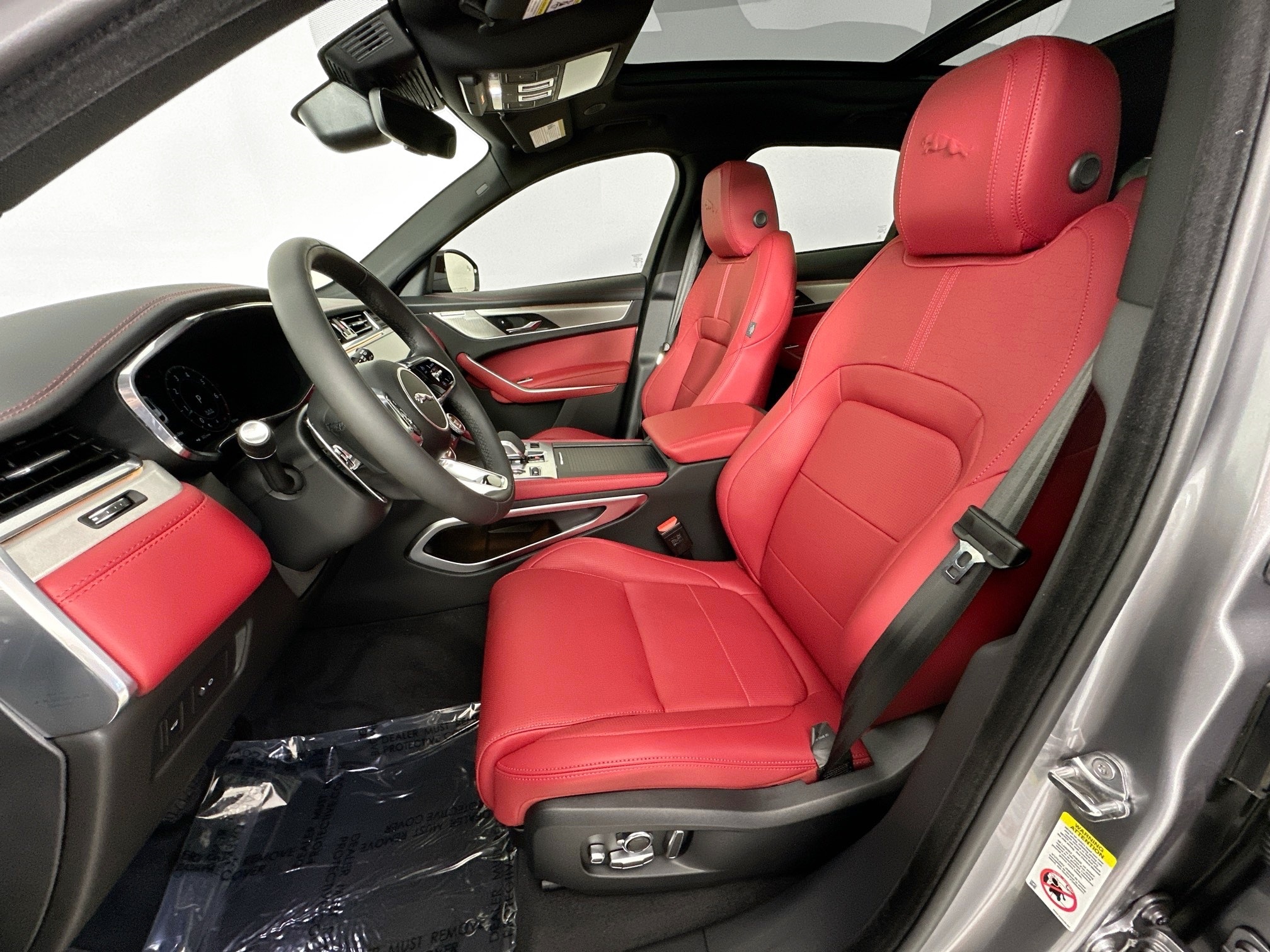 new 2025 Jaguar F-PACE car, priced at $65,323