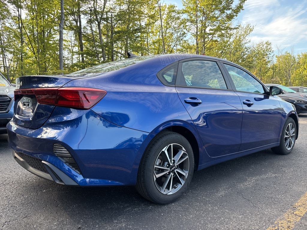 2023 Kia Forte LXS photo 11