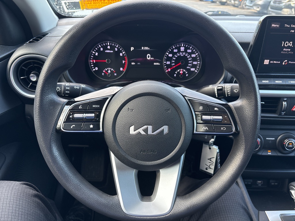 2023 Kia Forte LXS photo 12