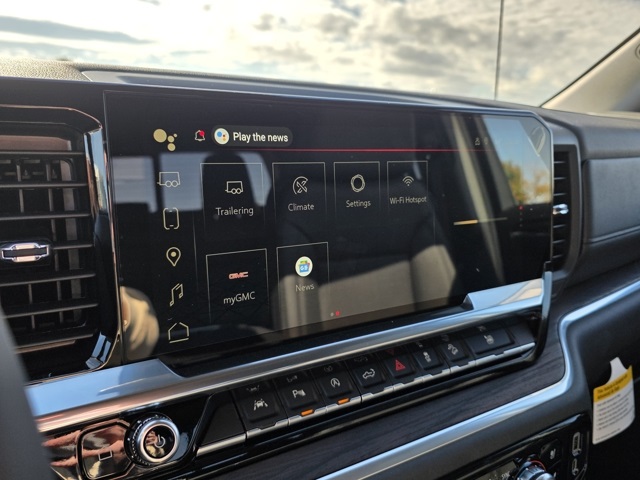 2026 GMC Sierra 1500 Crew Cab, Short Bed, SLT, 4WD