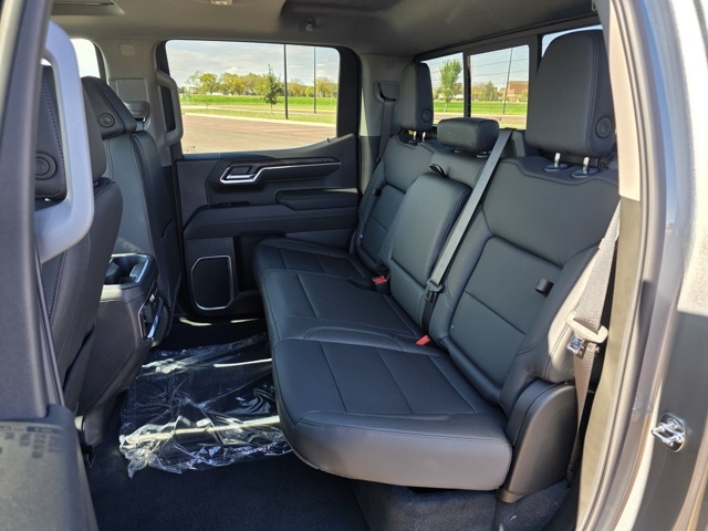 2026 GMC Sierra 1500 Crew Cab, Short Bed, SLT, 4WD