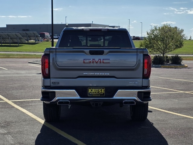 2026 GMC Sierra 1500 Crew Cab, Short Bed, SLT, 4WD