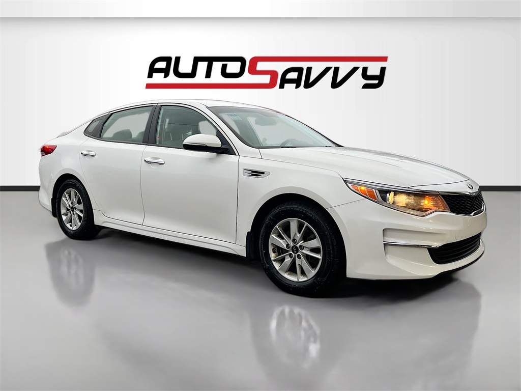 2016 Kia Optima LX's photo