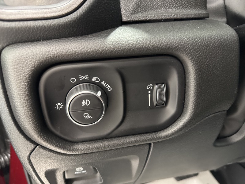 2026 Ram 1500 Tradesman photo 17
