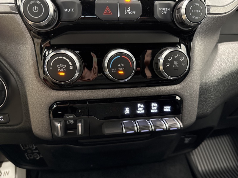2026 Ram 1500 Tradesman photo 24