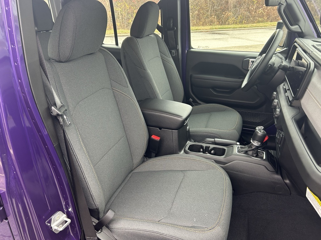 new 2026 Jeep Gladiator car, priced at $41,999