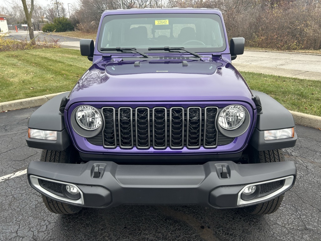 new 2026 Jeep Gladiator car, priced at $41,999