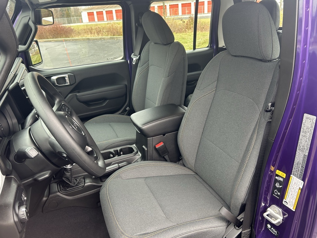 new 2026 Jeep Gladiator car, priced at $41,999