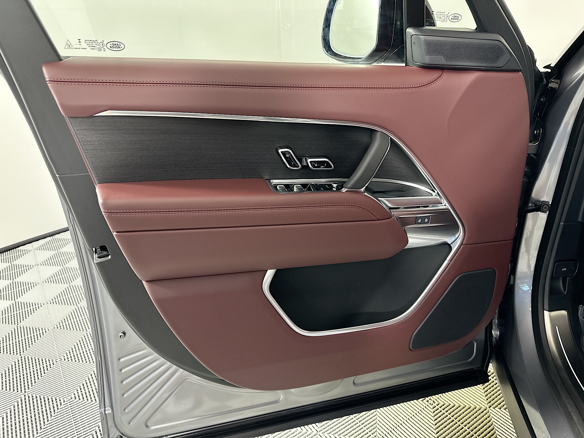 new 2025 Land Rover Range Rover car, priced at $145,080