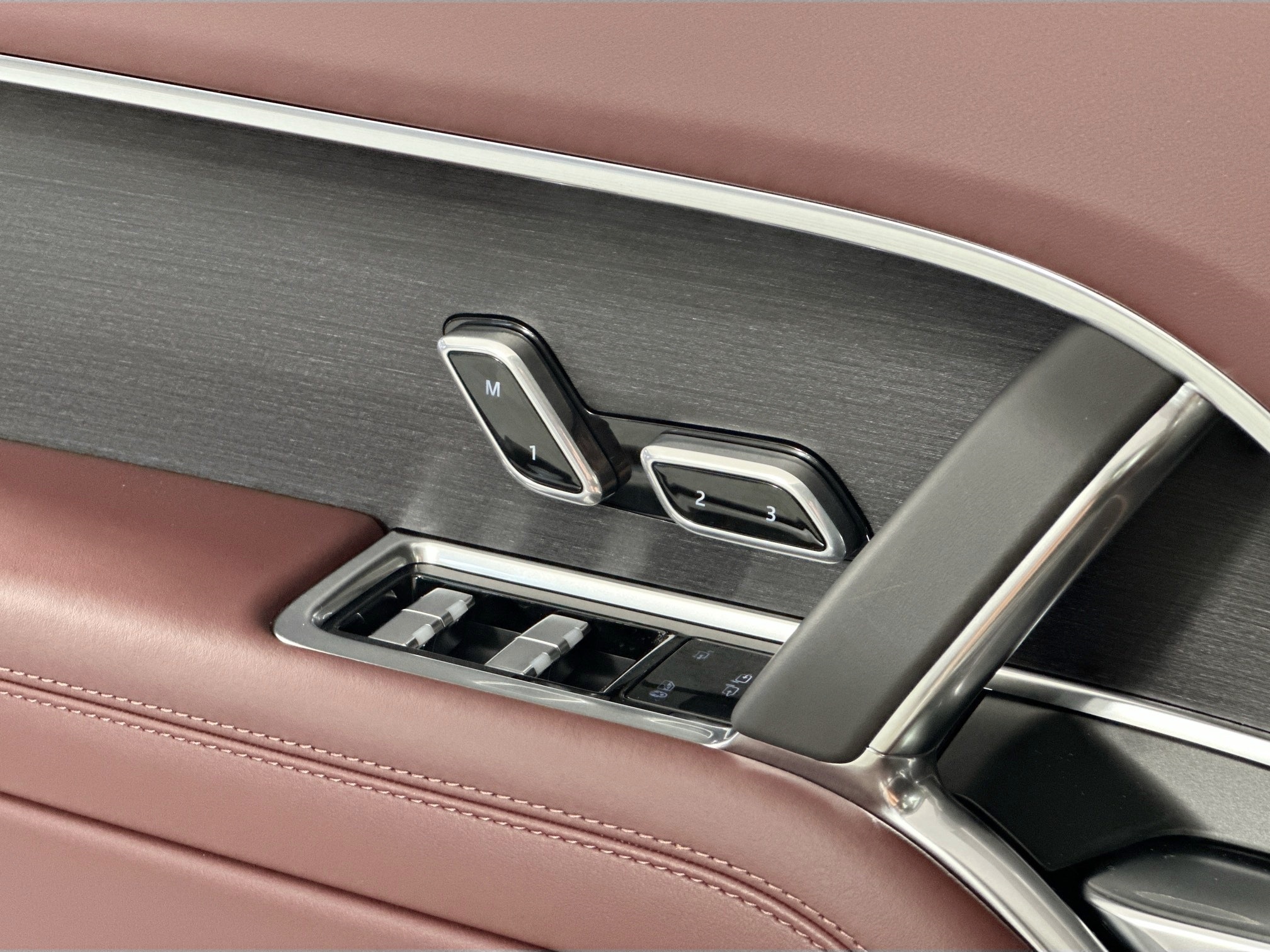 new 2025 Land Rover Range Rover car, priced at $145,080