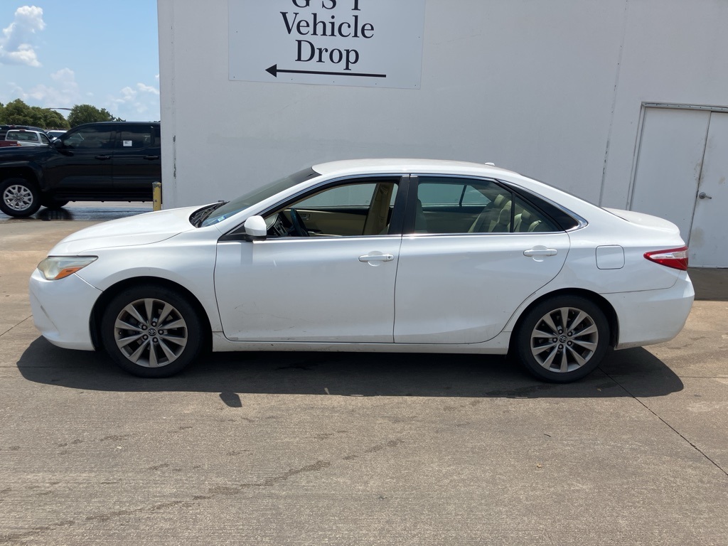 Used 2015 Toyota Camry XLE with VIN 4T1BF1FK1FU897154 for sale in Katy, TX