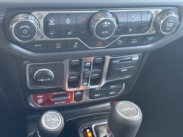 new 2026 Jeep Gladiator car, priced at $55,185