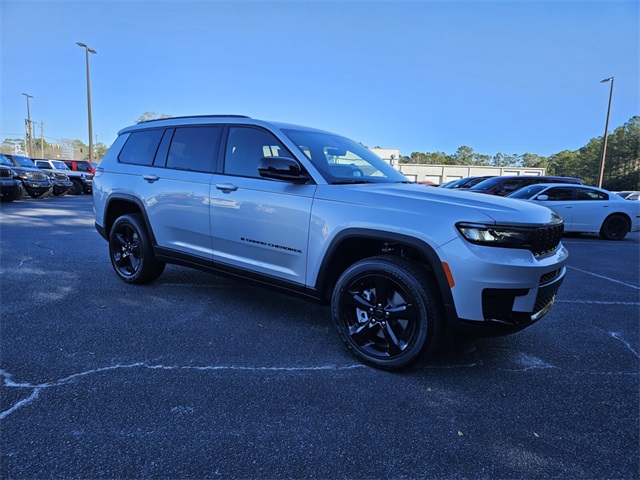2025 Jeep Grand Cherokee L Altitude 4x2
