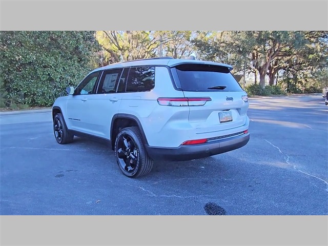 2025 Jeep Grand Cherokee L Altitude 4x2