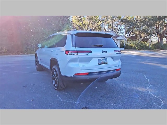 2025 Jeep Grand Cherokee L Altitude 4x2