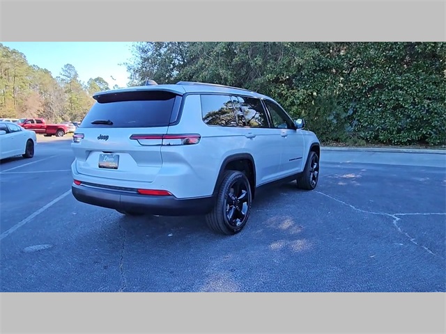 2025 Jeep Grand Cherokee L Altitude 4x2