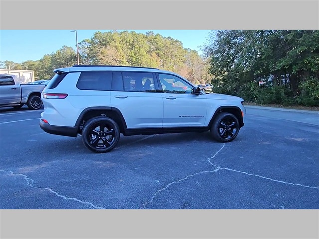 2025 Jeep Grand Cherokee L Altitude 4x2