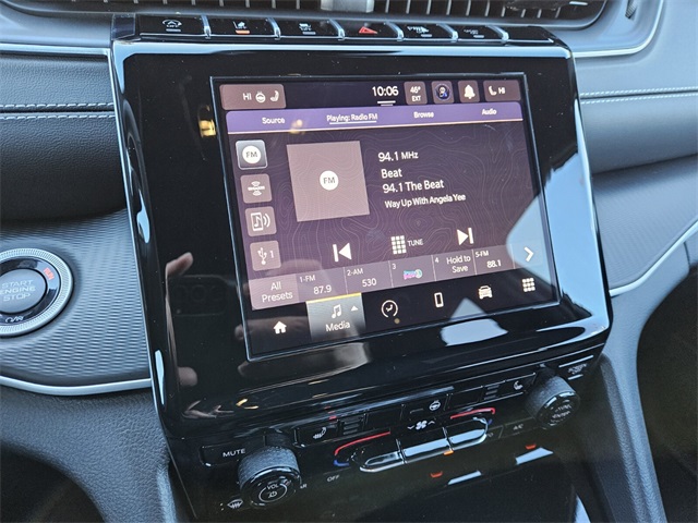 2025 Jeep Grand Cherokee L Altitude 4x2