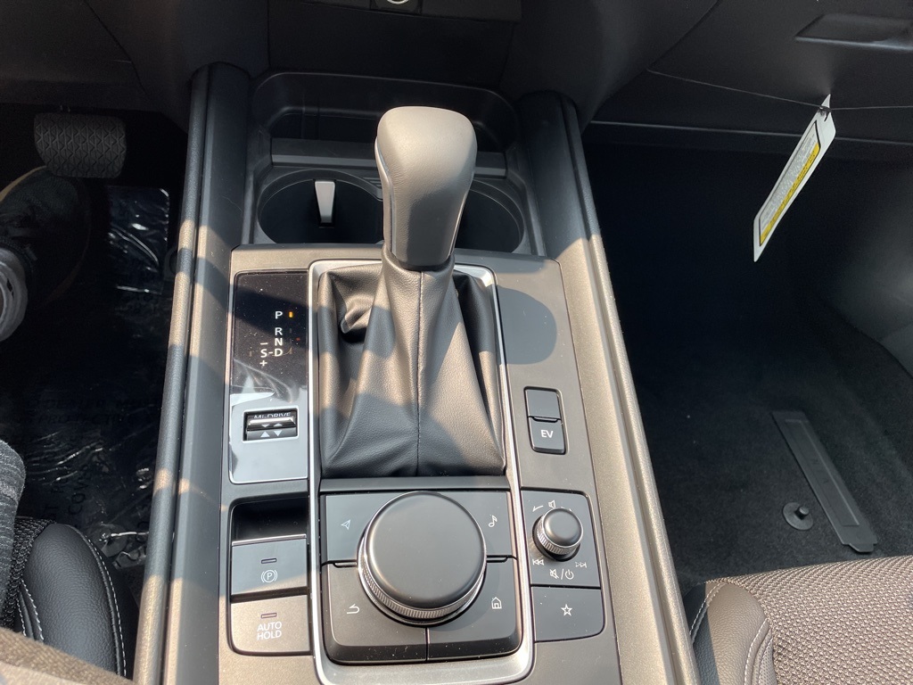 2025 Mazda CX-50 2.5 Preferred photo 14