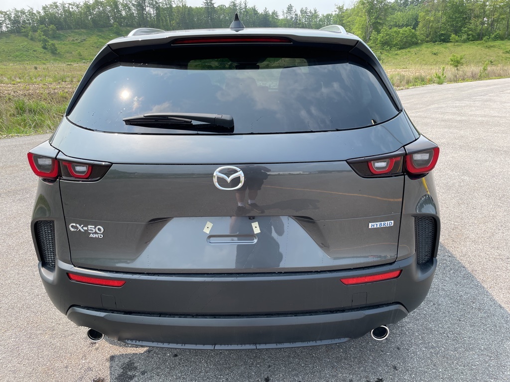2025 Mazda CX-50 2.5 Preferred photo 2