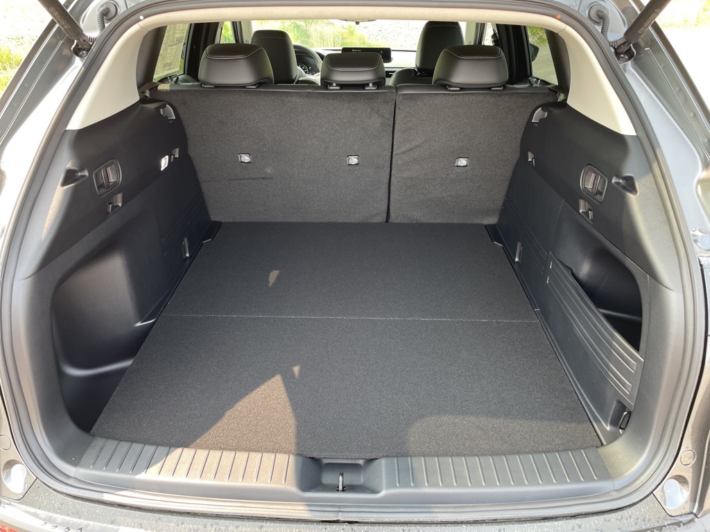 2025 Mazda CX-50 2.5 Preferred photo 3