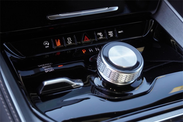 New 2025 Jeep Wagoneer SUV