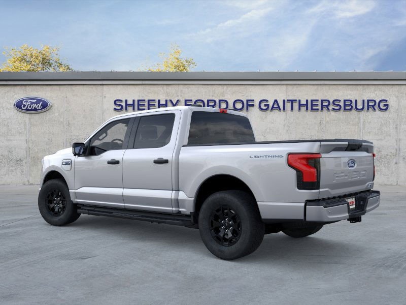 2025 Ford F-150 Lightning XLT photo 2