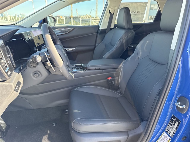 2025 Lexus NX 250 Premium photo 3