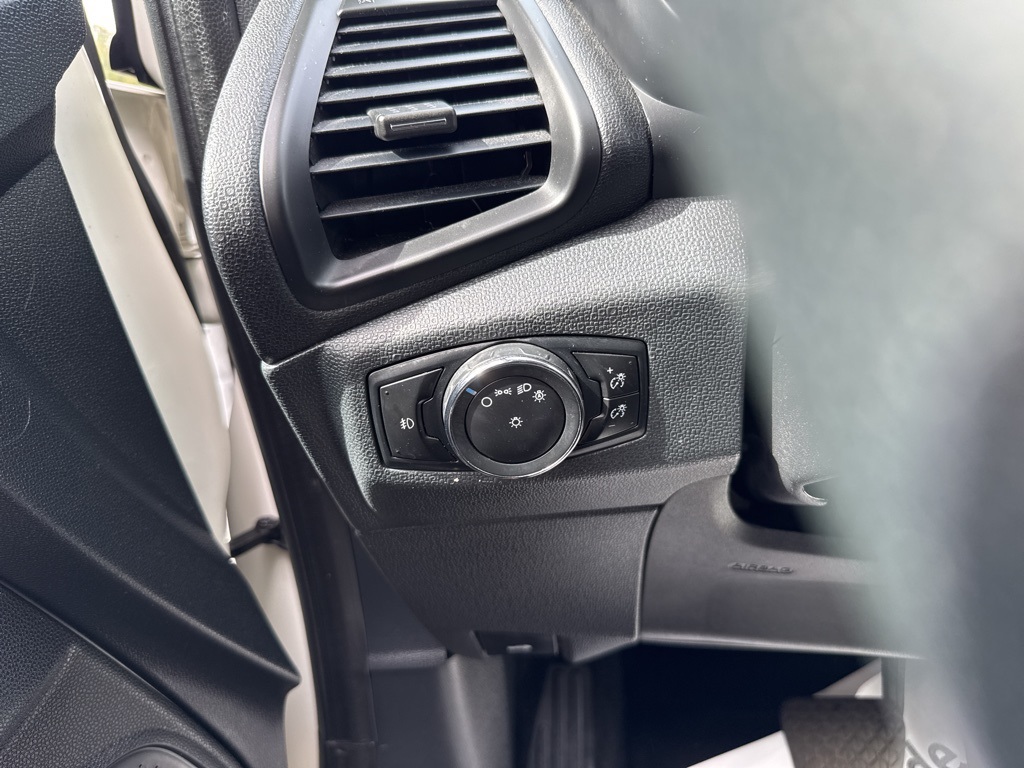 2020 Ford EcoSport SE photo 14