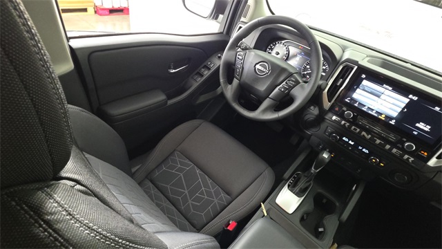 2025 Glacier White Nissan Frontier SV RWD Truck