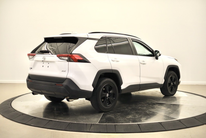 Used 2021 Toyota RAV4 SUV