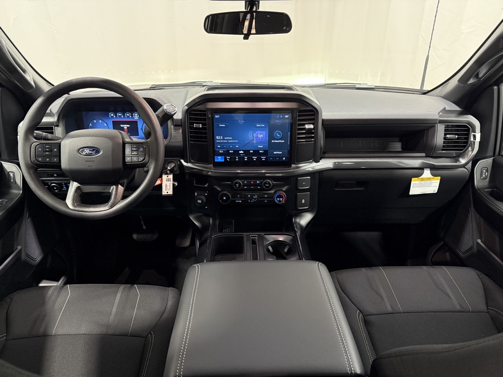 2025 Ford F-150 STX photo 4
