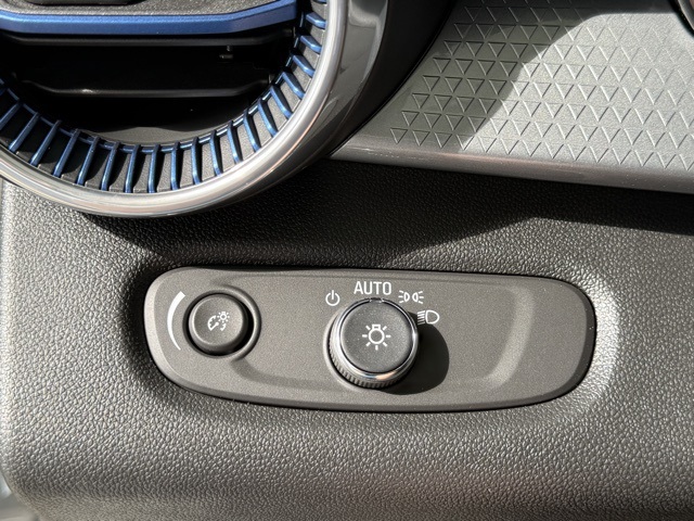 new 2026 Chevrolet Trax car, priced at $25,590