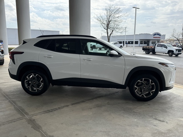 new 2026 Chevrolet Trax car, priced at $25,590