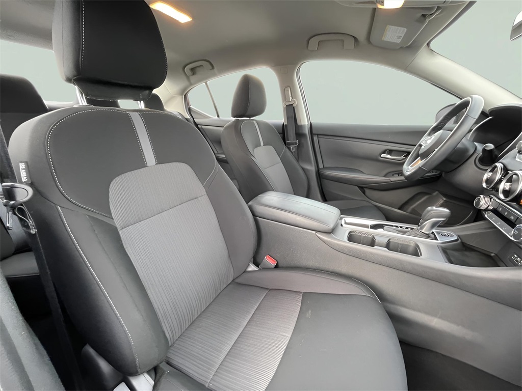 2022 Nissan Sentra SV photo 4