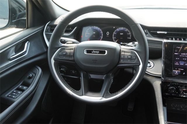 2025 Jeep Grand Cherokee Altitude X photo 12