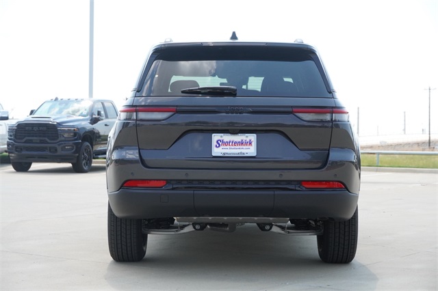 2025 Jeep Grand Cherokee Altitude X photo 5