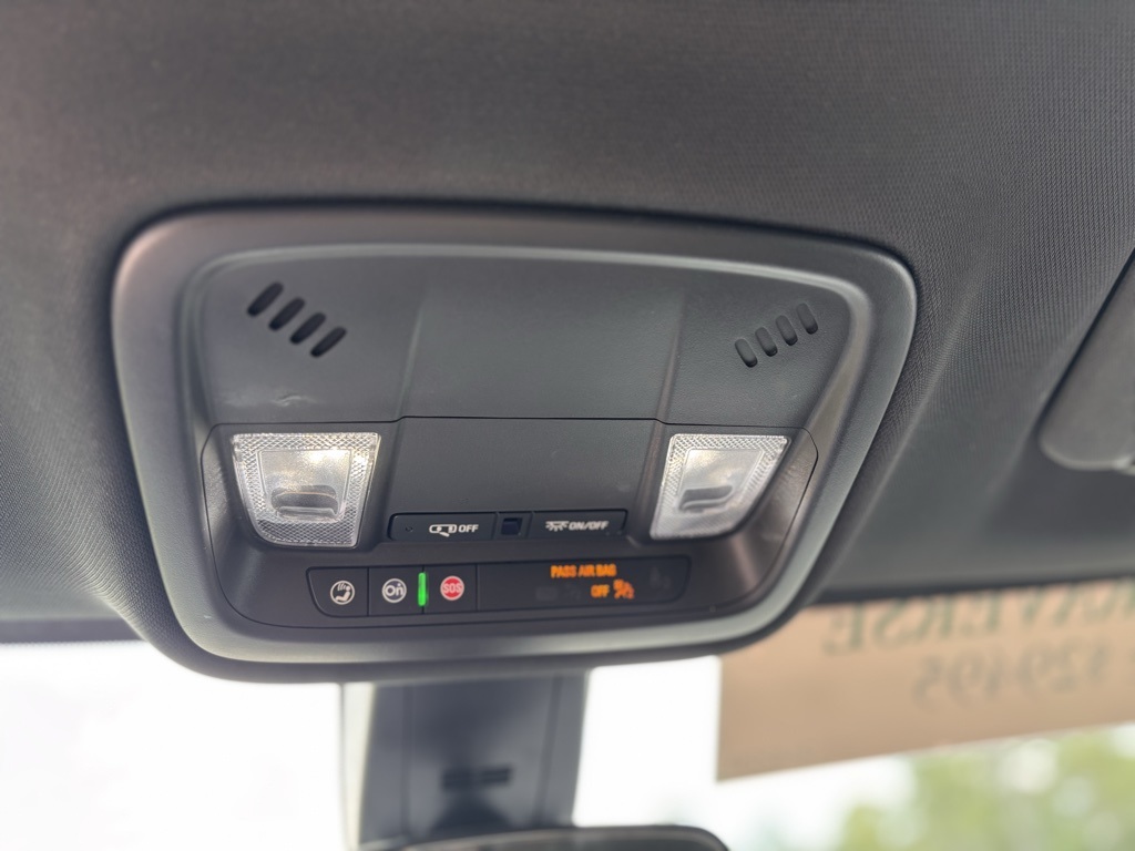 Used 2023 Chevrolet Traverse FWD SUV for sale #SX1403 - photo 34
