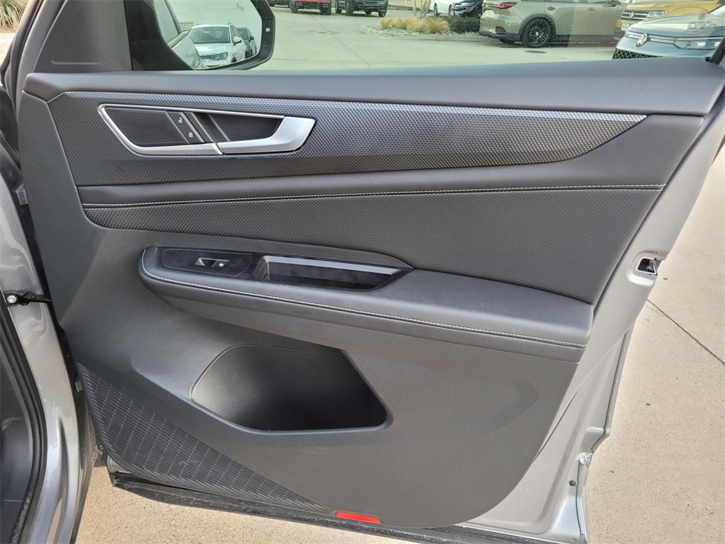 used 2025 Volkswagen Atlas Cross Sport car, priced at $42,300