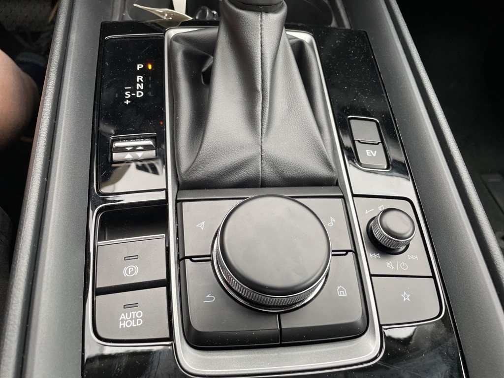 2025 Mazda CX-50 2.5 Premium photo 18