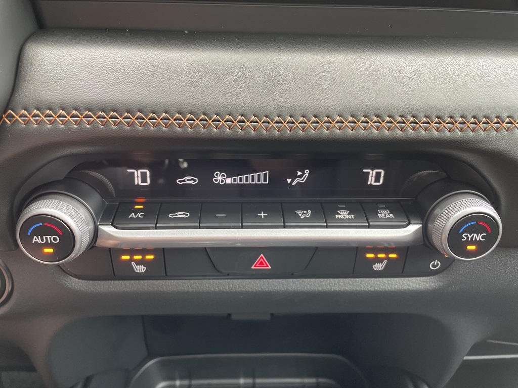 2025 Mazda CX-50 2.5 Premium photo 19