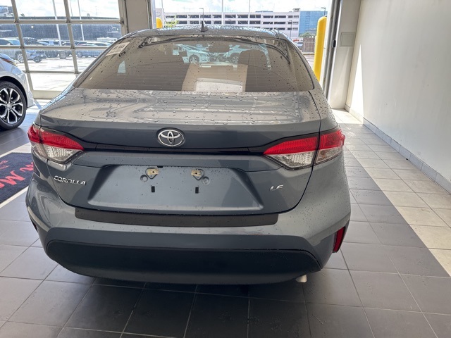 2025 Toyota Corolla LE photo 10