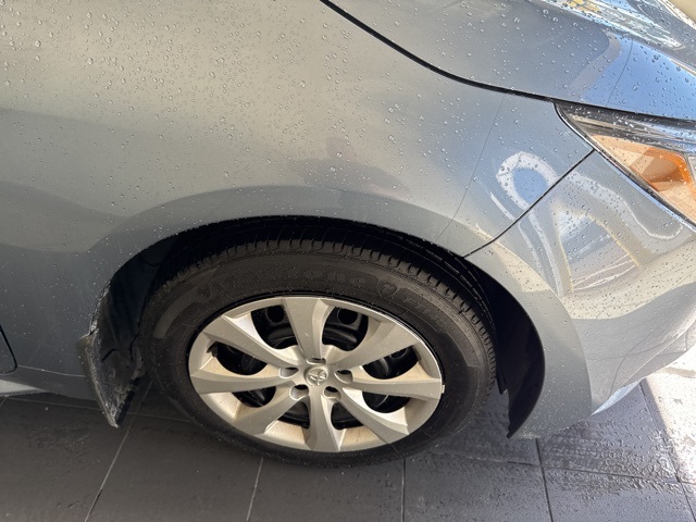 2025 Toyota Corolla LE photo 6