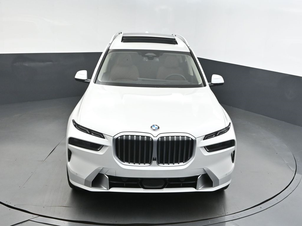 2026 Mineral White Metallic BMW X7 xDrive40i AWD SUV
