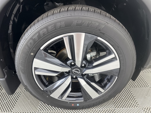 2025 Super Black Nissan Rogue SL FWD SUV