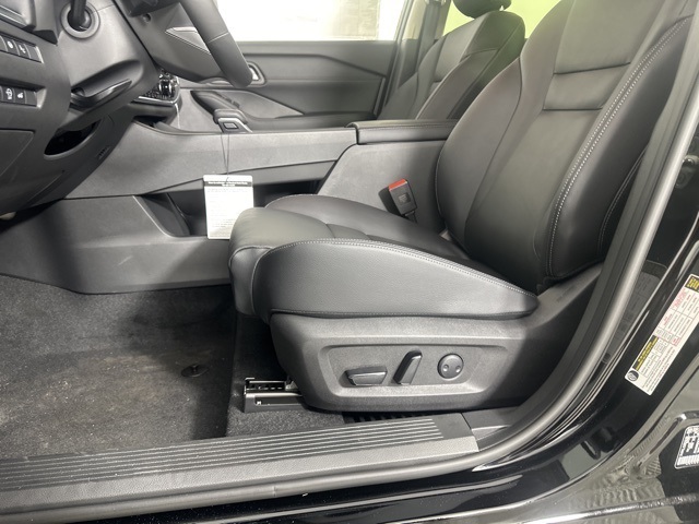 2025 Super Black Nissan Rogue SL FWD SUV